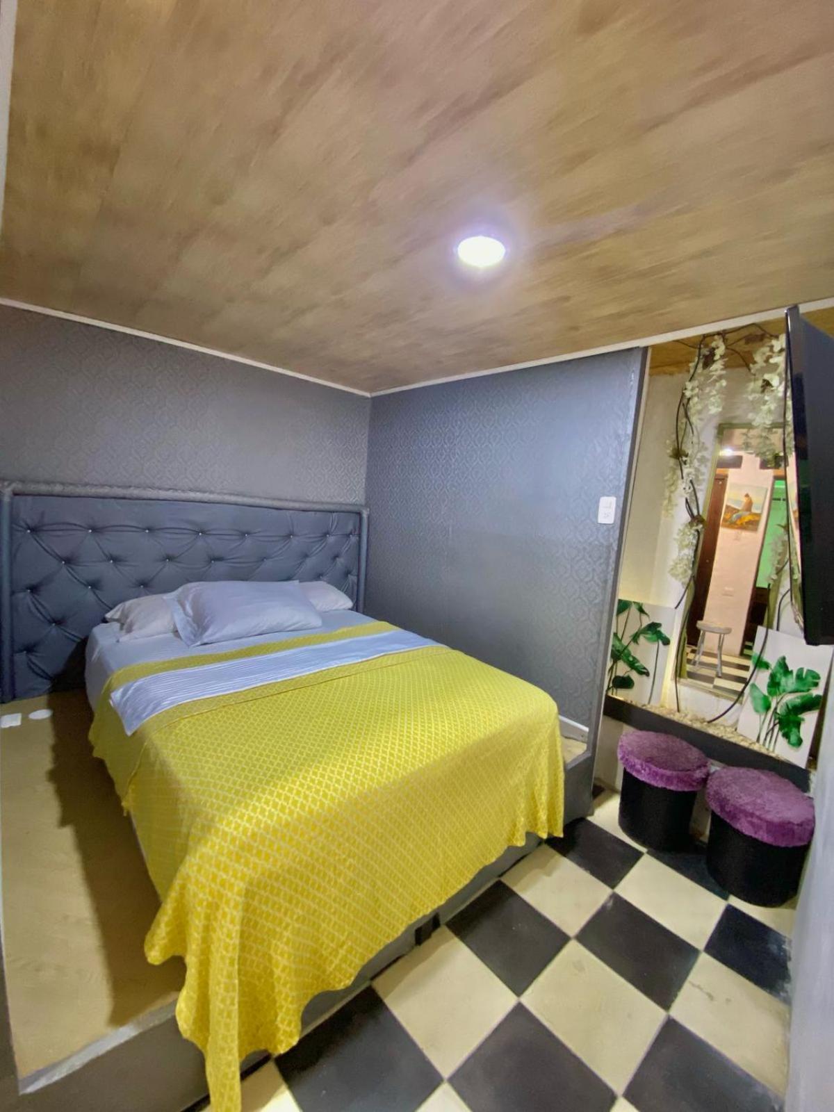 Hostel La Antigua Capsula Cartagène Extérieur photo